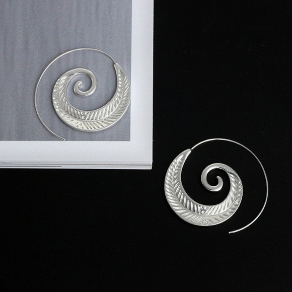 Hammered Leaflet Silver Spiral Gypsy Earrings - Picture 3 of 6